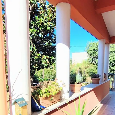 Luna Serene Garden - Jacuzzi Apartment