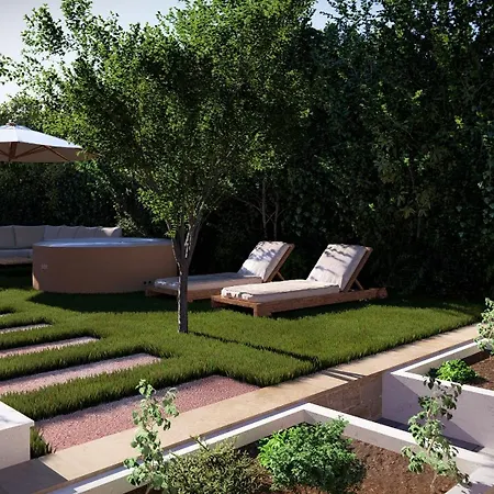 Luna Serene Garden - Jacuzzi Apartment *