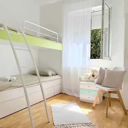 Luna Serene Garden - Jacuzzi & Gym Apartamento *