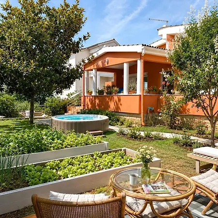 Apartment Luna Mediteran Garden - Jacuzzi & Gym Zadar